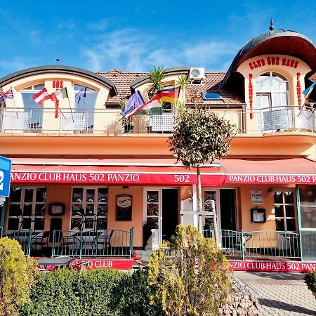 Bed and Breakfast Club Haus 502 Калокса Экстерьер фото