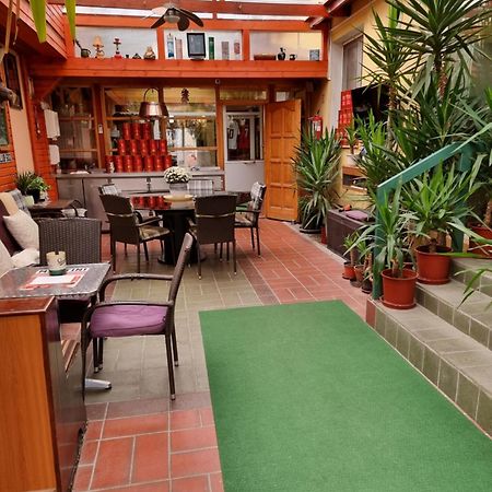 Bed and Breakfast Club Haus 502 Калокса Экстерьер фото