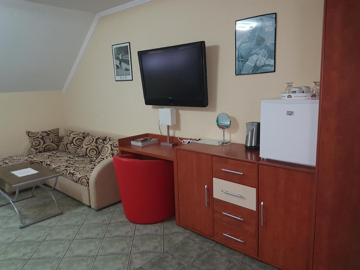 Bed and Breakfast Club Haus 502 Калокса Экстерьер фото