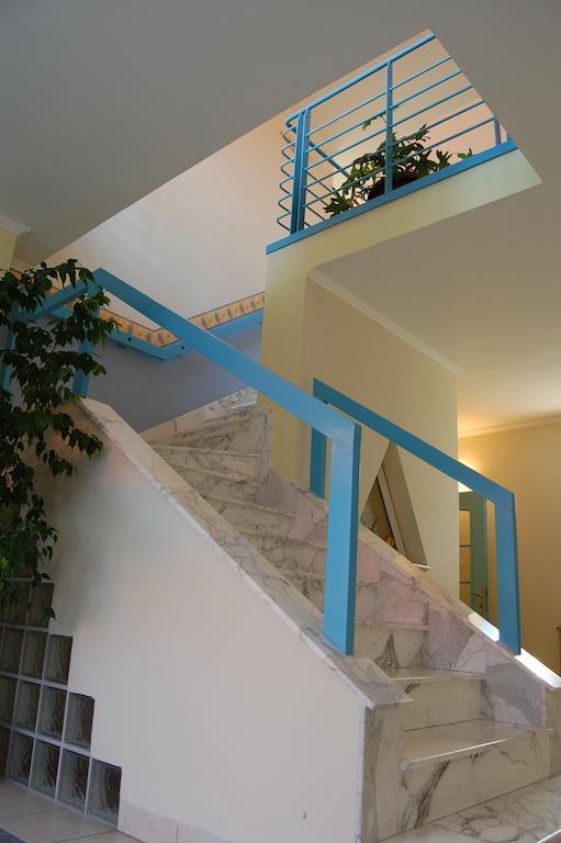 Bed and Breakfast Club Haus 502 Калокса Экстерьер фото